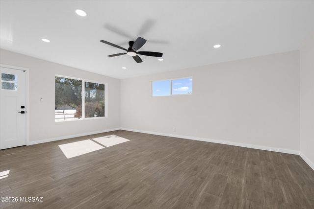 7081 E Calle Betelgeux, Tucson, AZ 85710