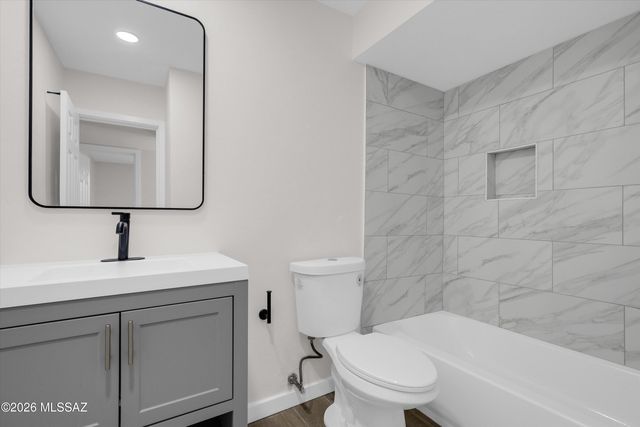 7081 E Calle Betelgeux, Tucson, AZ 85710