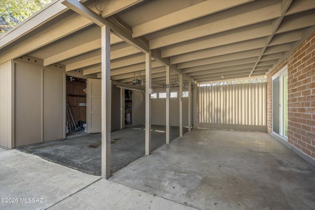 7081 E Calle Betelgeux, Tucson, AZ 85710