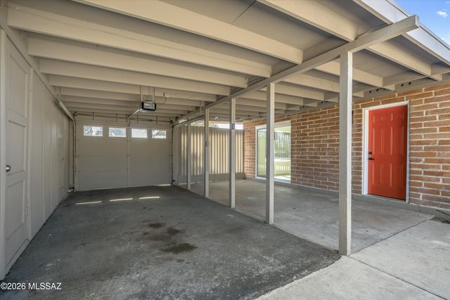 7081 E Calle Betelgeux, Tucson, AZ 85710