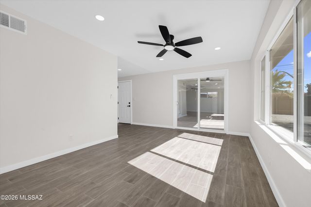 7081 E Calle Betelgeux, Tucson, AZ 85710