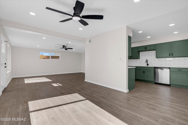 7081 E Calle Betelgeux, Tucson, AZ 85710