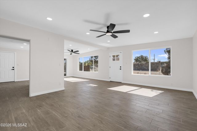 7081 E Calle Betelgeux, Tucson, AZ 85710