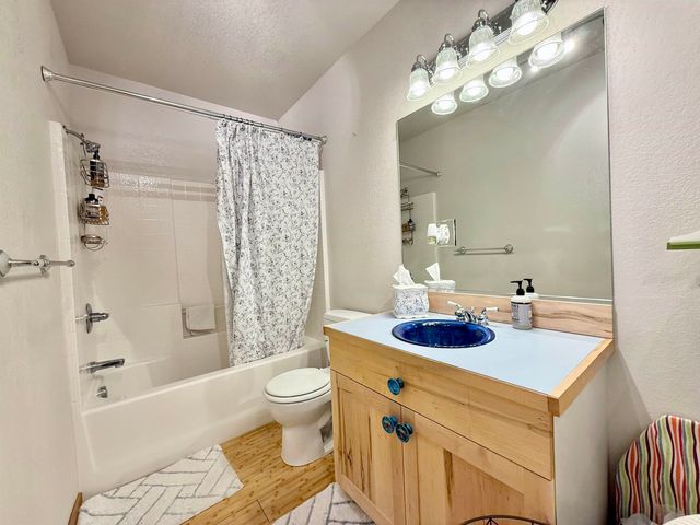 10528 Bostwick Park Road, Montrose, CO 81401