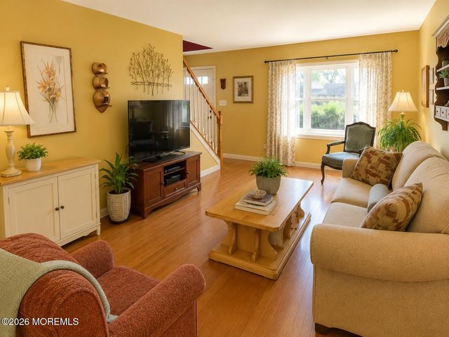 32 Peachstone Road, Howell, NJ 07731