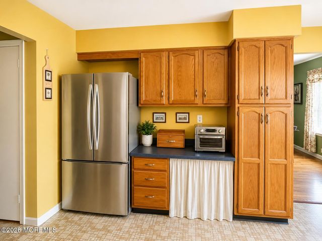 32 Peachstone Road, Howell, NJ 07731