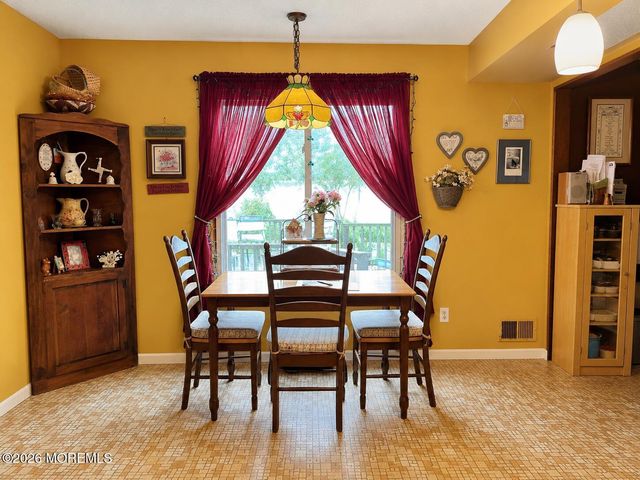 32 Peachstone Road, Howell, NJ 07731