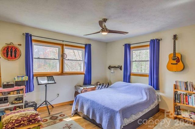 972 Harper Road, Hendersonville, NC 28792