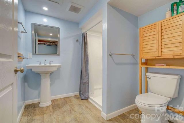 972 Harper Road, Hendersonville, NC 28792