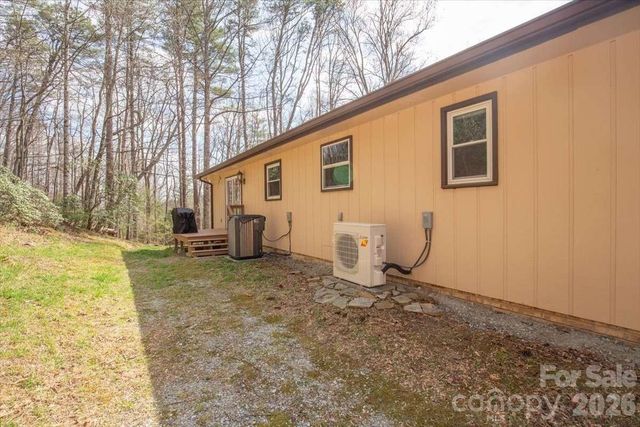 972 Harper Road, Hendersonville, NC 28792