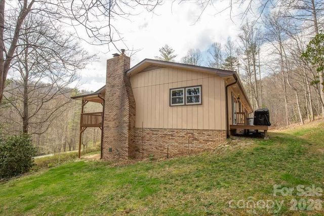 972 Harper Road, Hendersonville, NC 28792