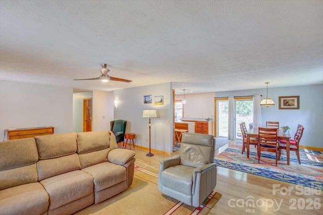 972 Harper Road, Hendersonville, NC 28792