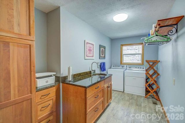 972 Harper Road, Hendersonville, NC 28792