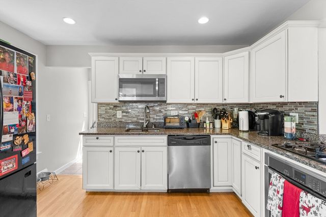 46 Ash St, Brockton, MA 02301