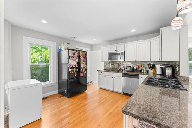 46 Ash St, Brockton, MA 02301