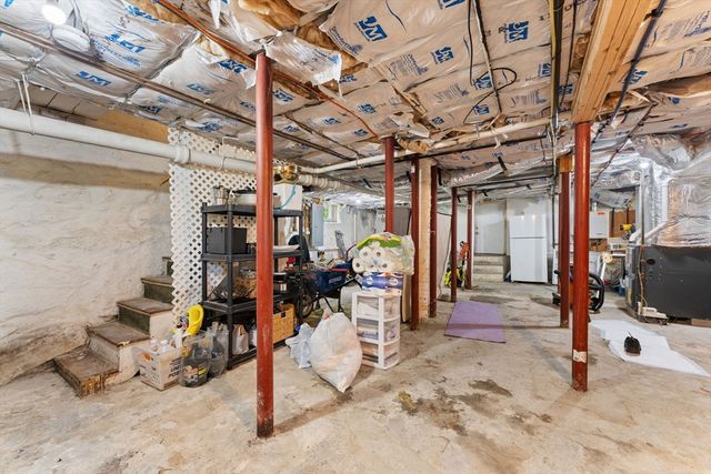 46 Ash St, Brockton, MA 02301