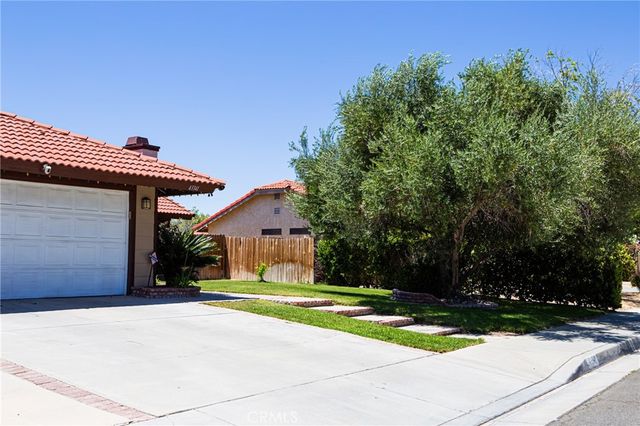43341 27th W. Street W, Lancaster, CA 93536