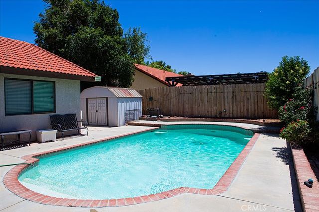 43341 27th W. Street W, Lancaster, CA 93536