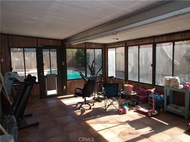 43341 27th W. Street W, Lancaster, CA 93536