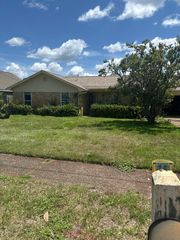 232 Lakeside Lane, Mary Esther, FL 32569