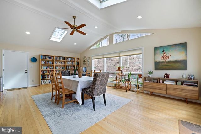 11403 FAIROAK DR, Silver Spring, MD 20902