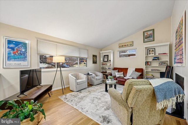 11403 FAIROAK DR, Silver Spring, MD 20902