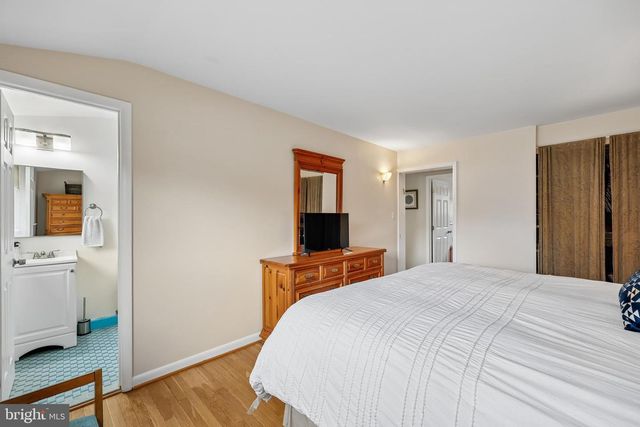 11403 FAIROAK DR, Silver Spring, MD 20902