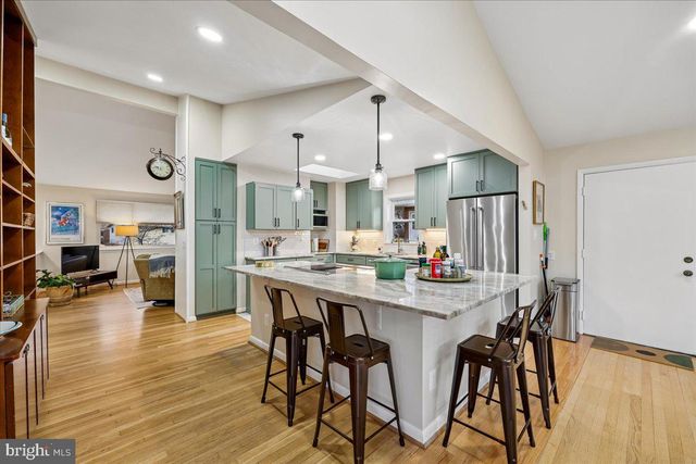 11403 FAIROAK DR, Silver Spring, MD 20902