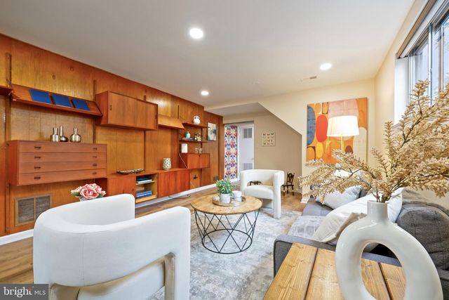 11403 FAIROAK DR, Silver Spring, MD 20902