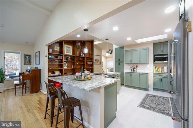 11403 FAIROAK DR, Silver Spring, MD 20902