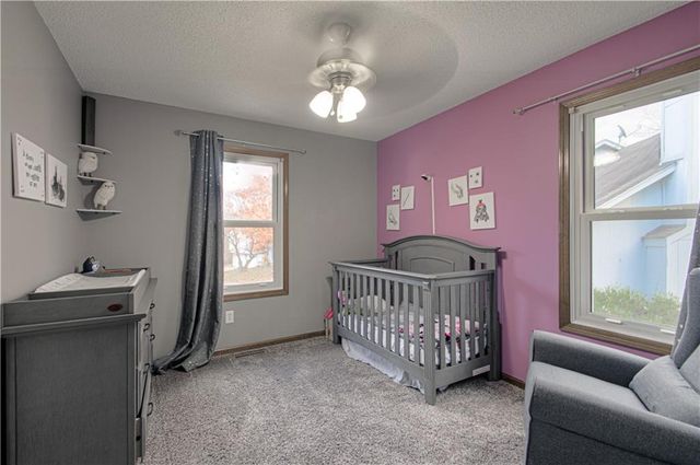 2021 8th Street, Blue Springs, MO 64015