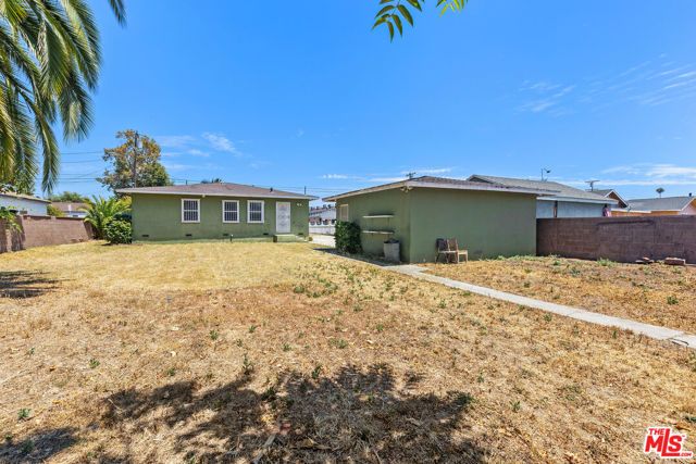 10917 S Osage Avenue, Inglewood, CA 90304