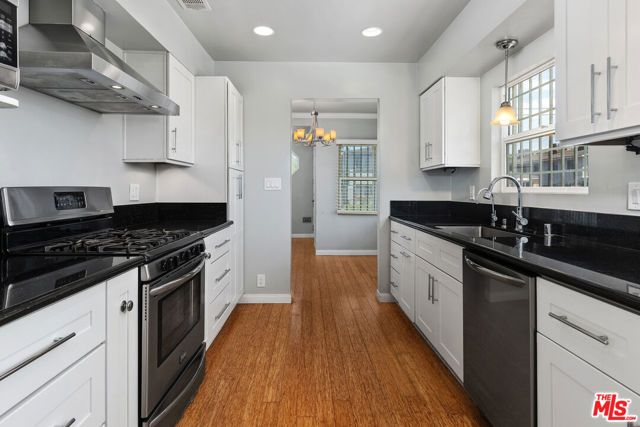 10917 S Osage Avenue, Inglewood, CA 90304