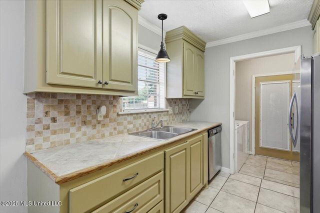 2805 Pine Circle Drive, Pearl, MS 39208