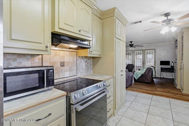 2805 Pine Circle Drive, Pearl, MS 39208