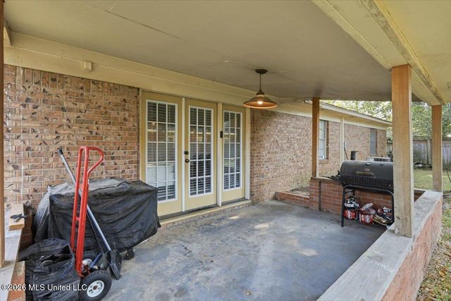 2805 Pine Circle Drive, Pearl, MS 39208