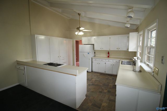 1707 Mountainbrook Drive SE, Huntsville, AL 35801