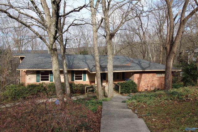 1707 Mountainbrook Drive SE, Huntsville, AL 35801