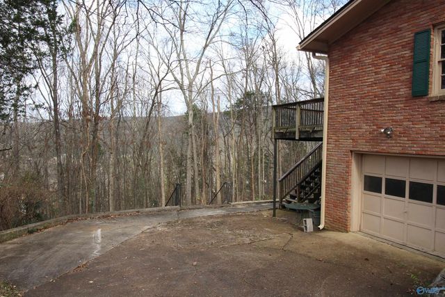 1707 Mountainbrook Drive SE, Huntsville, AL 35801