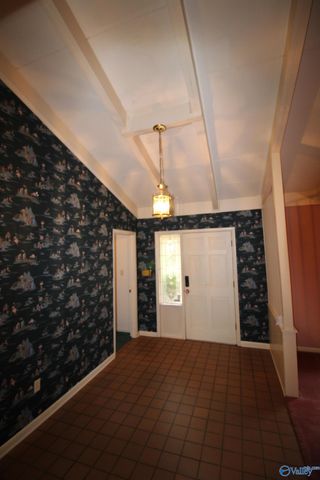 1707 Mountainbrook Drive SE, Huntsville, AL 35801