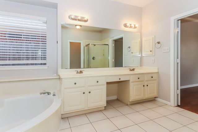 14115 Ivy Bluff Court, Houston, TX 77062