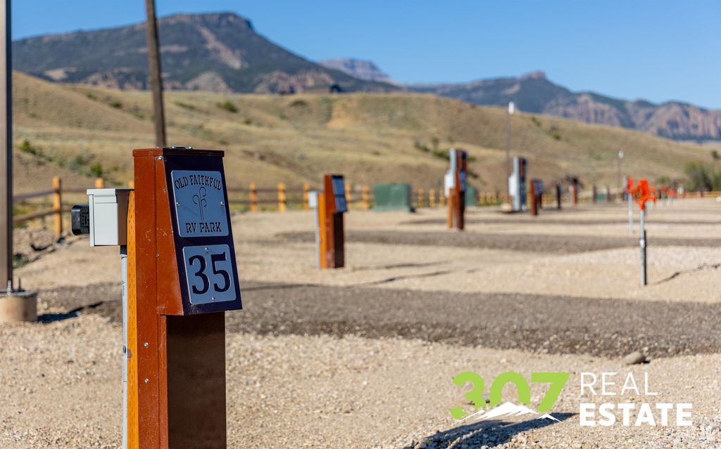 3256 North Fork Hwy, Cody, WY 82414 photo 26