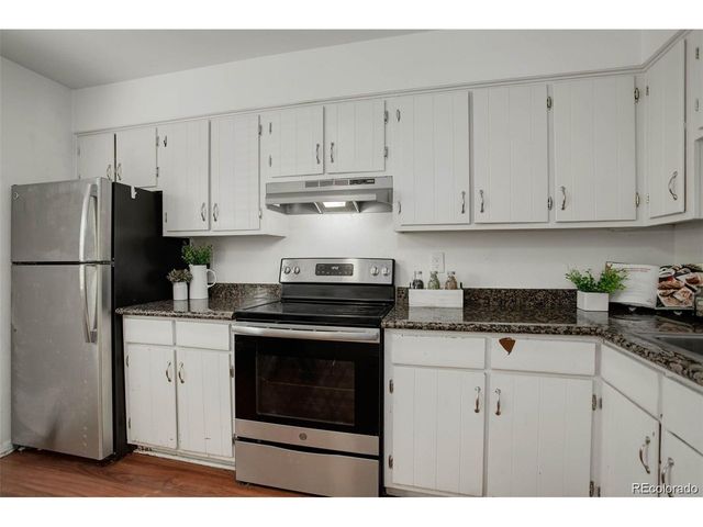 1638 Chester St, Aurora, CO 80010
