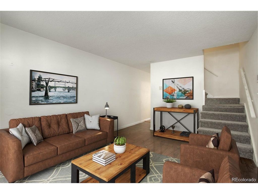 1638 Chester St, Aurora, CO 80010