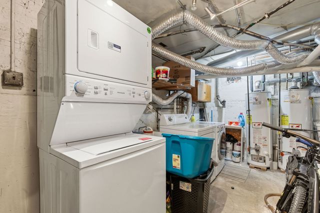 6211 N Kedzie Avenue 2S, Chicago, IL 60659