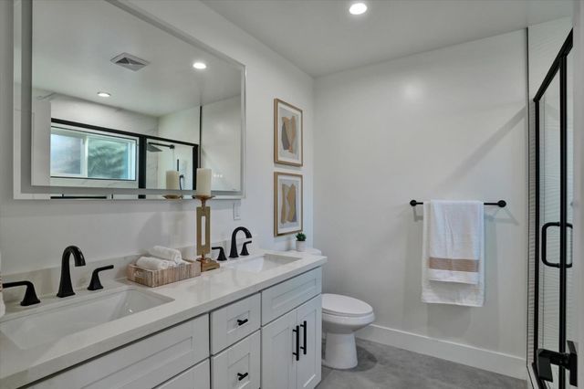 2233 W Hedding Street, San Jose, CA 95128