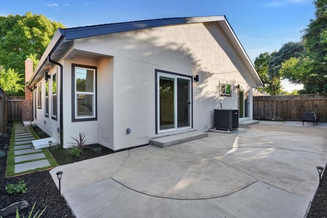 2233 W Hedding Street, San Jose, CA 95128