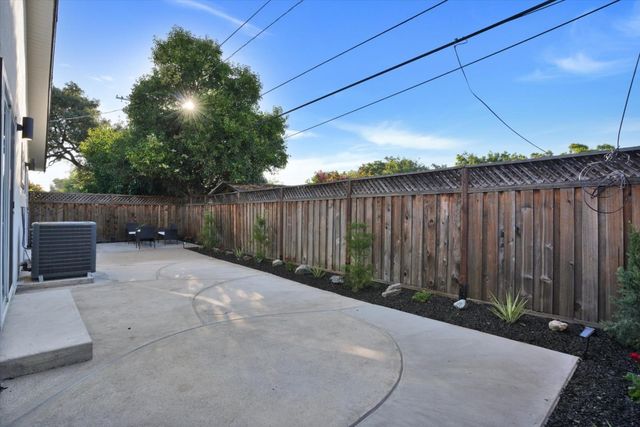 2233 W Hedding Street, San Jose, CA 95128