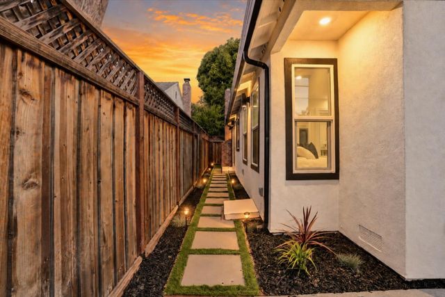 2233 W Hedding Street, San Jose, CA 95128