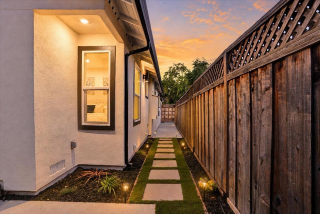 2233 W Hedding Street, San Jose, CA 95128